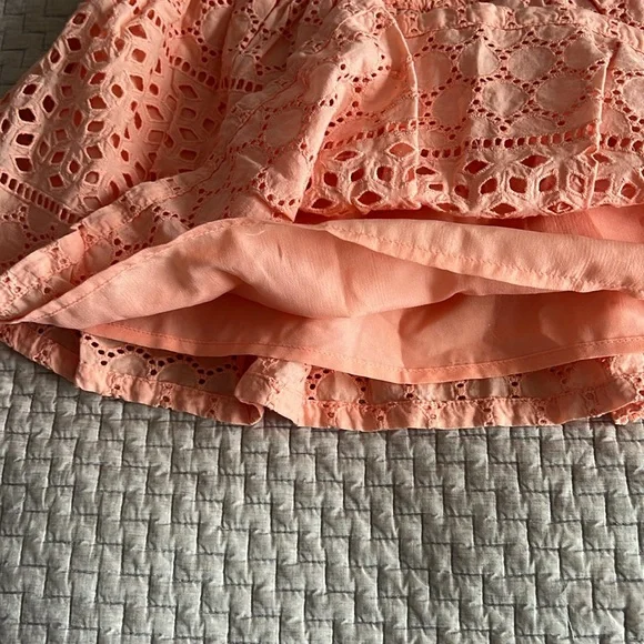 Girl’s H&M skirt. Size 4-6Y - Picture 3 of 4